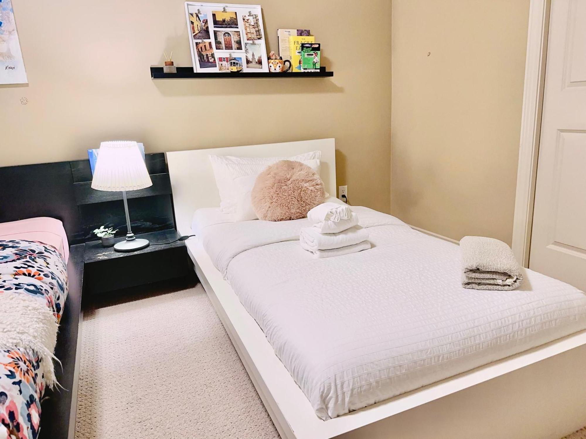Scorpio House Langley Room A Esterno foto
